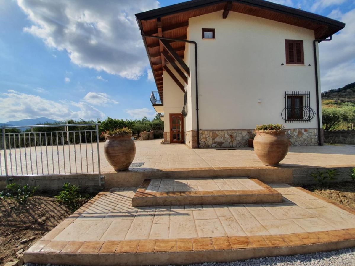 Colle Del Mirto Villa Castelnuovo Cilento Luaran gambar